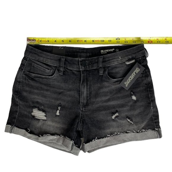 BlankNYC The Fulton Roll Up Shorts - Picture 10 of 13